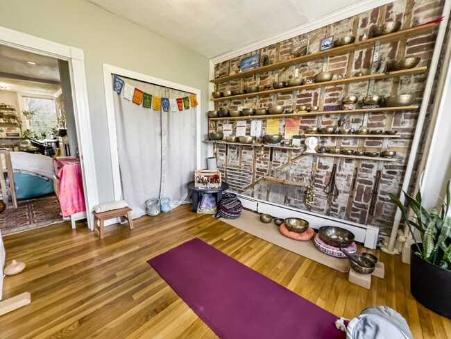 Photo - 148 Berkshire St Unidad 6