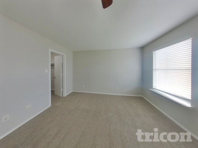 Photo - 2726 Candle Ridge Dr