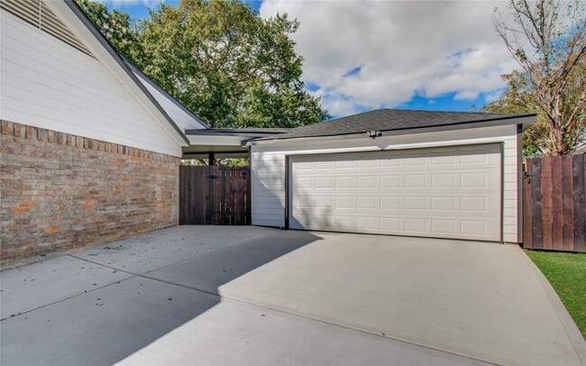 Photo - 7026 Hidden Arbor Ln
