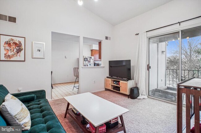 Photo - 7759 New Providence Dr Unidad 37