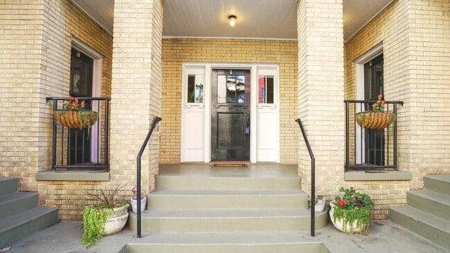 Building Photo - 653 N Highland Ave NE Unit 6 Rental