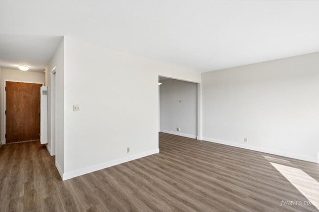 Photo - 3225 Vicente St Unit 2