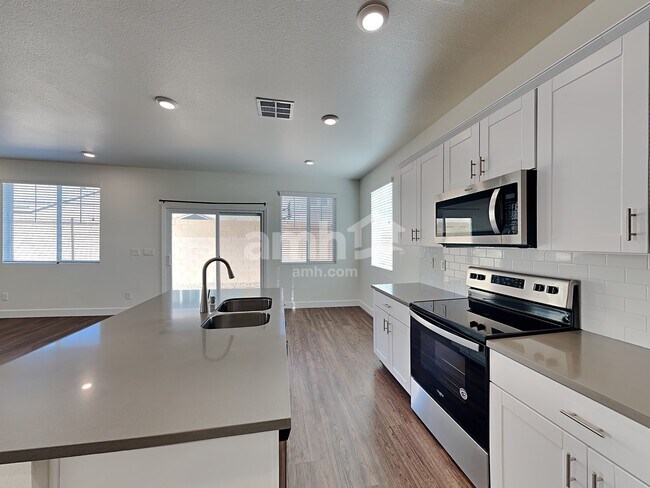 Photo - 1714 Macchia Ave