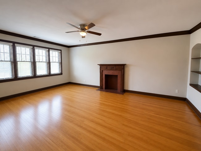 Photo - 7305 Pershing Ave Unit 2W