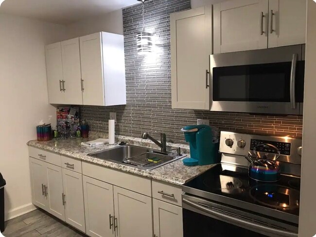 unit 3 - 240 South Ave Unit #4