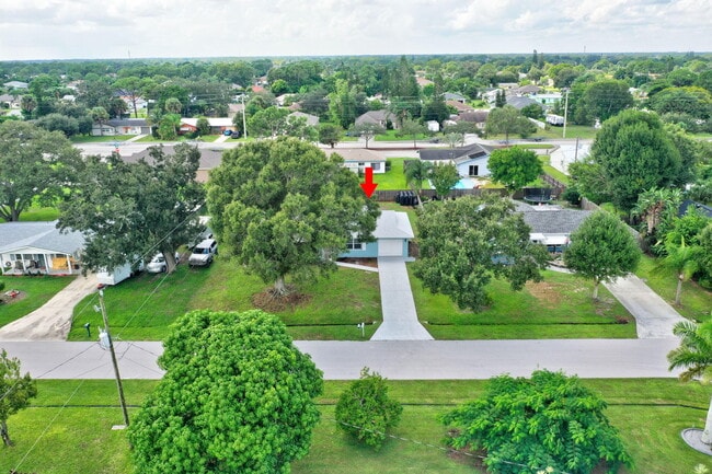 Photo - 1124 SE Ladner St