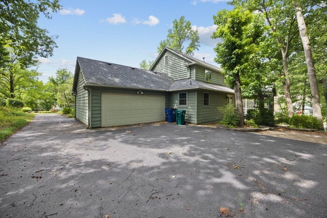 Photo - 12819 Huntercreek Rd