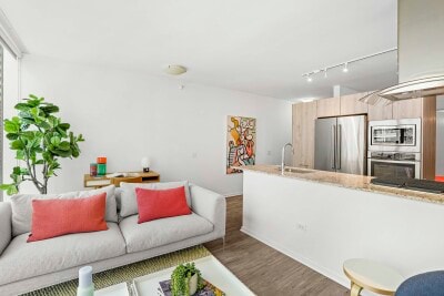 Photo - 232 E Illinois St