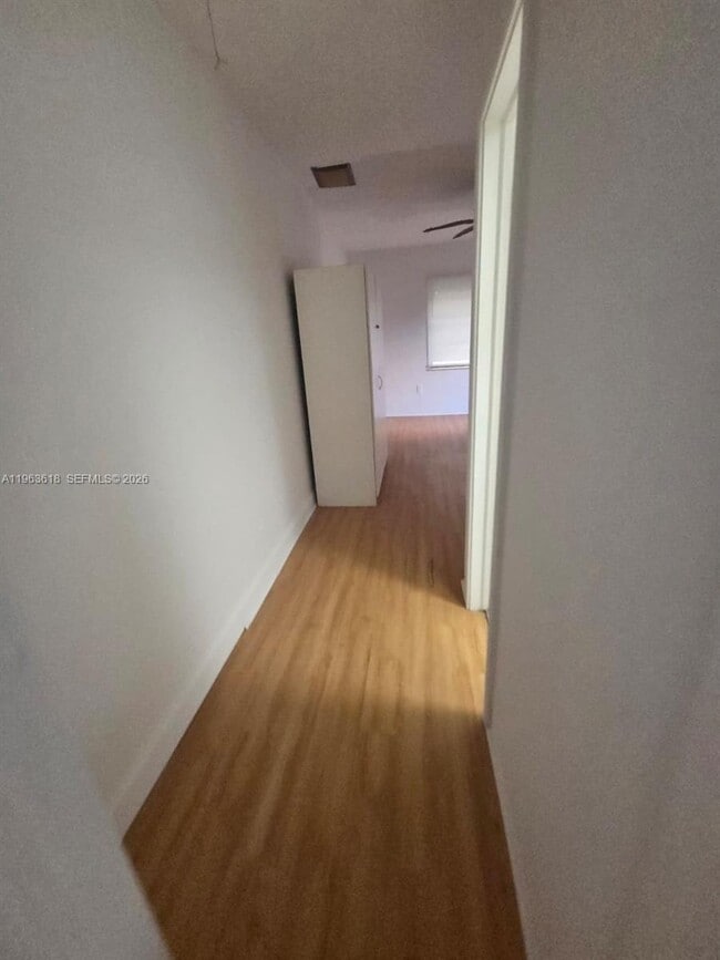 Photo - 1947 Lincoln St Unit B