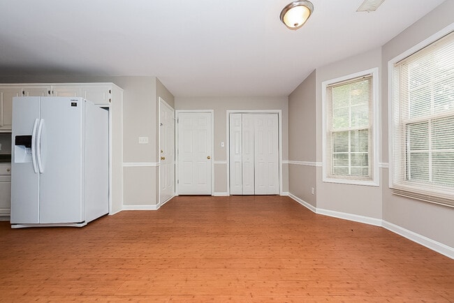 Photo - 395 Branchwood Dr