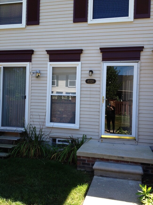 Photo - 2 BED - 1.5 BATH CANTON CONDO -----NORTHWIND