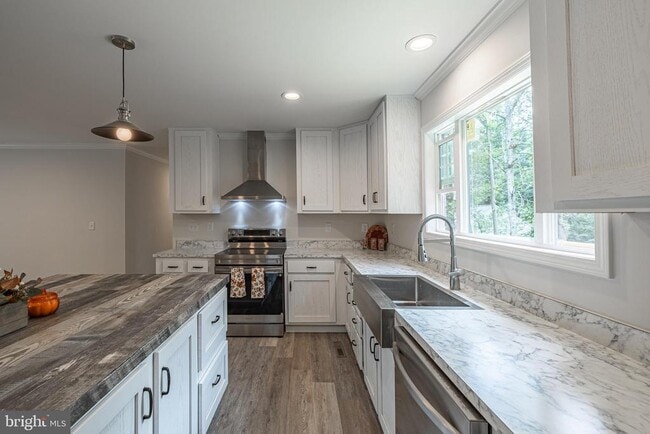 Photo - 307 Larkspur Rd