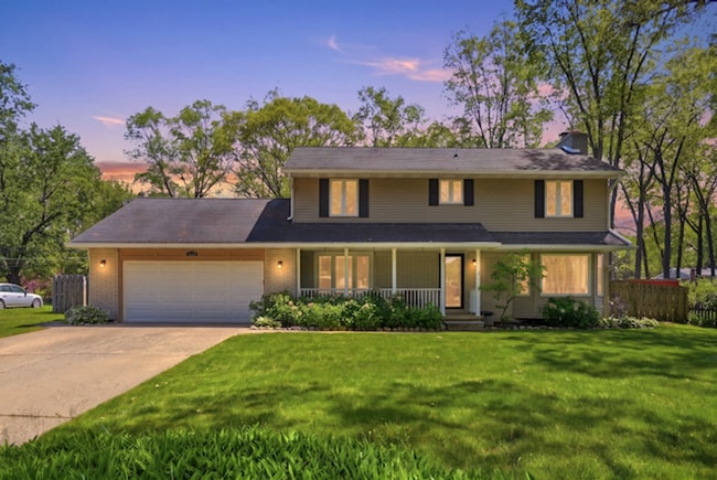 Building Photo - Union Lake Retreat – Updated 4-Bed Colonial w/ Stand-by Generator