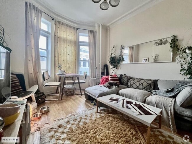 Building Photo - 1 bedroom in BROOKLYN NY 11222 Unit 2R Rental