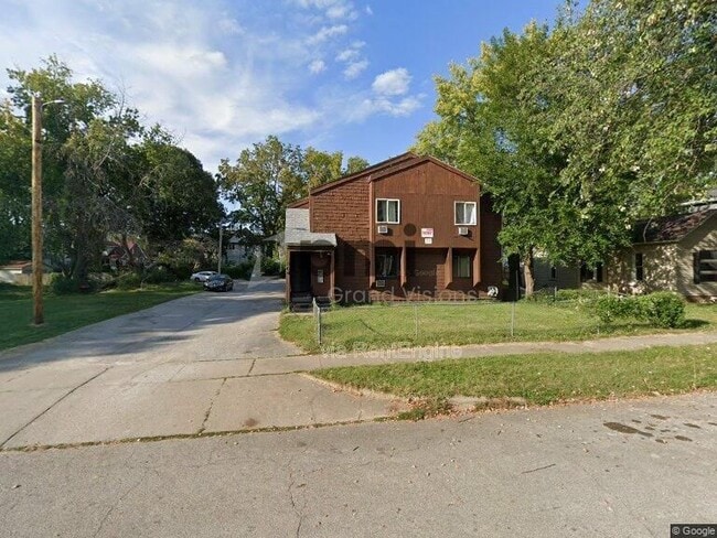 Building Photo - 1624 N Water St Rental