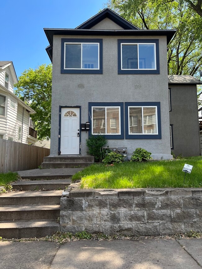 Building Photo - 1119 4th St NE Unit 1119 4th Street Rental