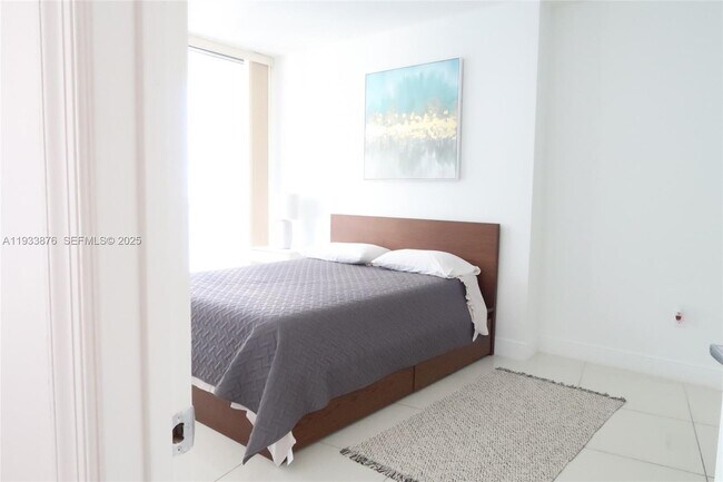 Photo - 1750 N Bayshore Dr Unidad 3305