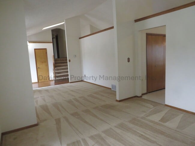 Photo - Spacious 3 Bedroom House on the West Side with Mountain Views