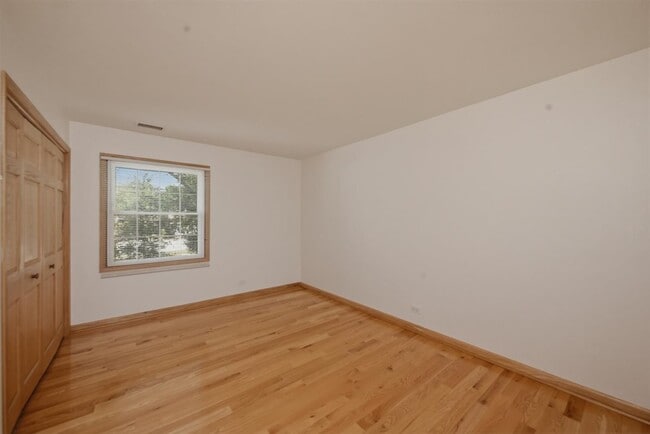 Photo - 1671 Grosvenor Cir Unit C