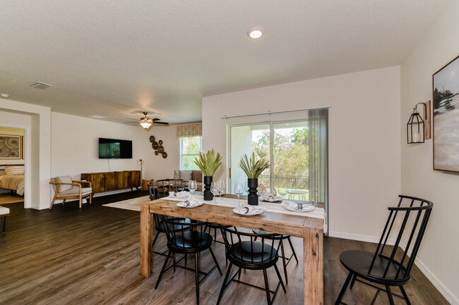 Model Home Dining Area - Grove Pointe Homes