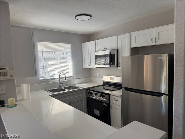 Photo - 2967 Juniper Hills Blvd Unidad 104