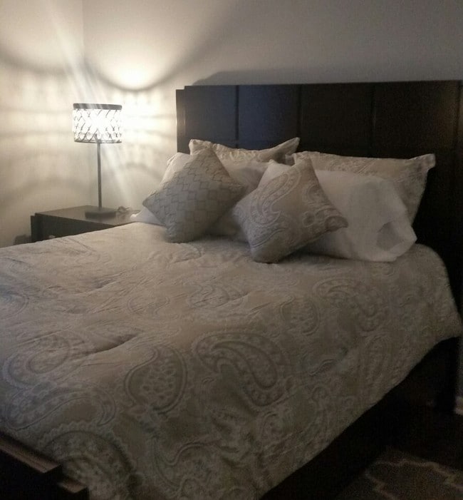 Photo - 1323 Queens Rd Unit 220