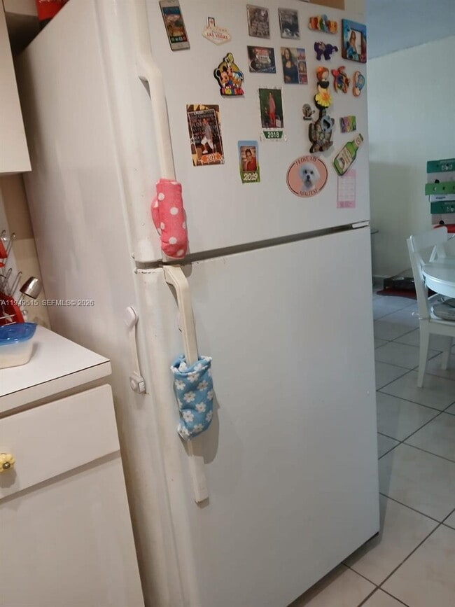 Photo - 606 W 81st St Unit 402