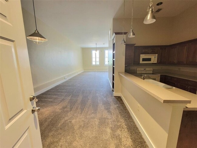 Building Photo - 2315 Harborside Dr Unit 205 Rental