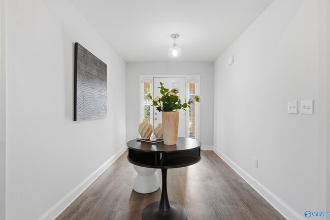 Photo - 187 Abercorn Dr