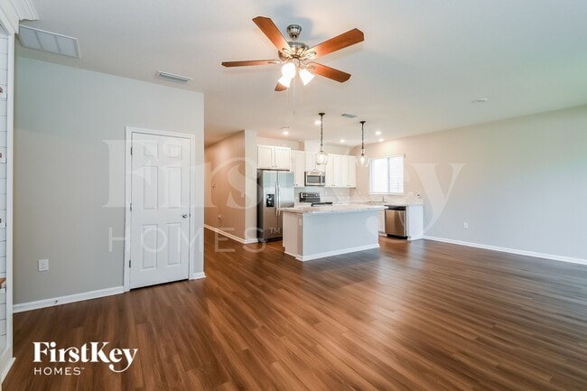 Photo - 205 Orient Dr