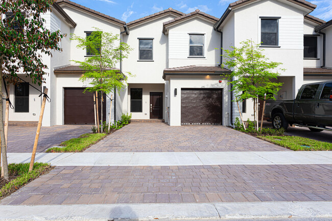 Photo - 241 SW 159th Way Townhome