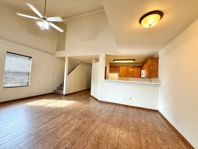 Building Photo - 3320-3322 Ridgecrest Cir Unit 3320 Ridgecrest Cir - Norman, OK 73072 Rental