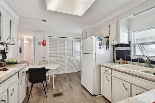 Photo - 13225 101st St SE