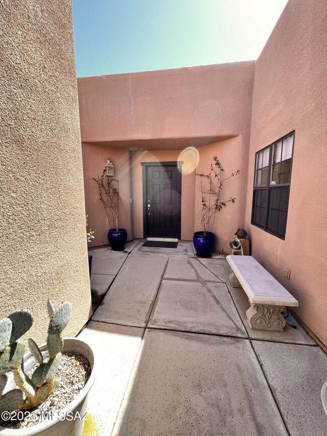 5848 Bright Star Dr