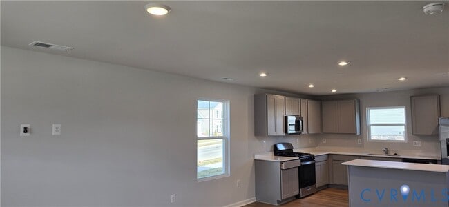 Photo - 325 Wilson Crk Dr