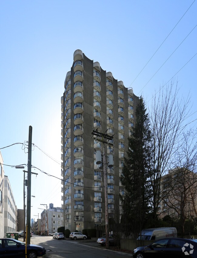 Photo - Emerald Terrace Apartments