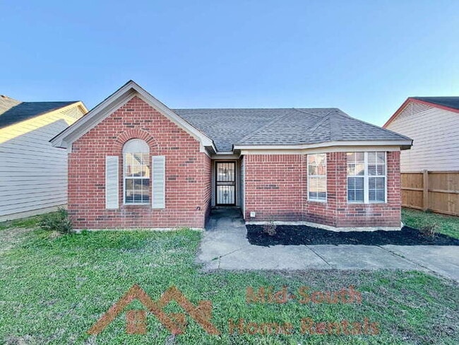 Photo - 5827 Hickory Nutt Ln