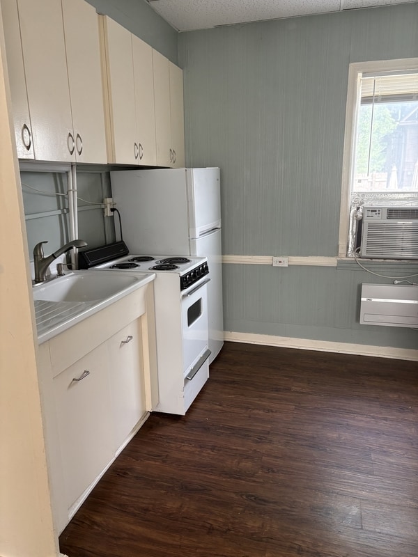 Photo - 5937 Holmes St