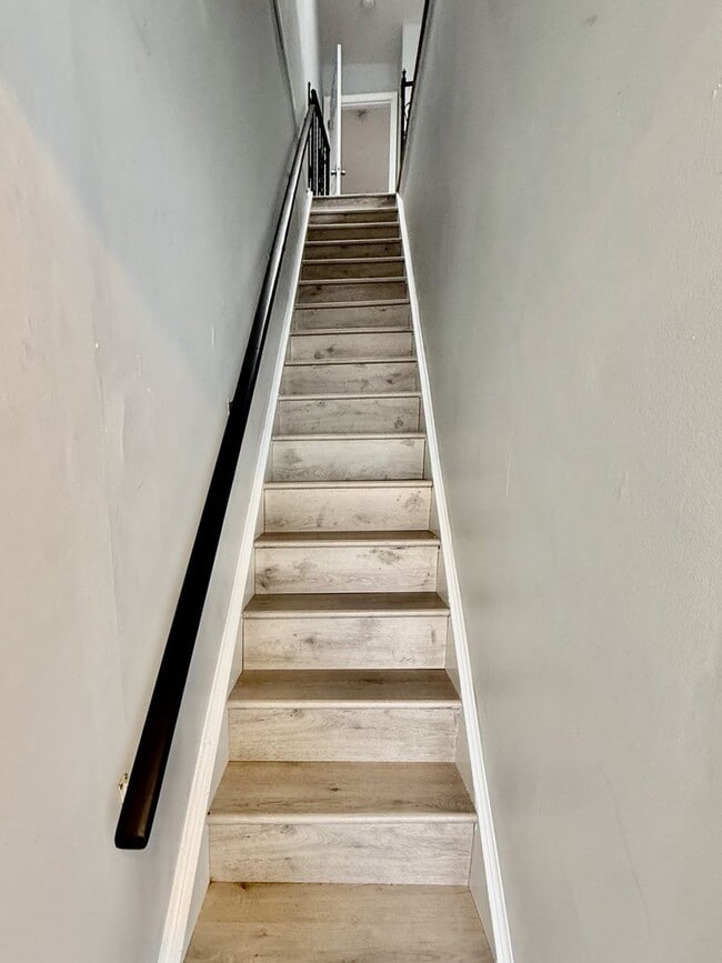 Photo - 2443 S 7th St Unit 2nd Floor