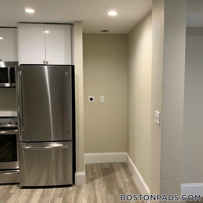 26 Pembroke St Unit 1
