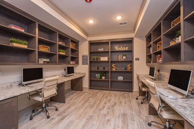Photo - Scott Street Lofts