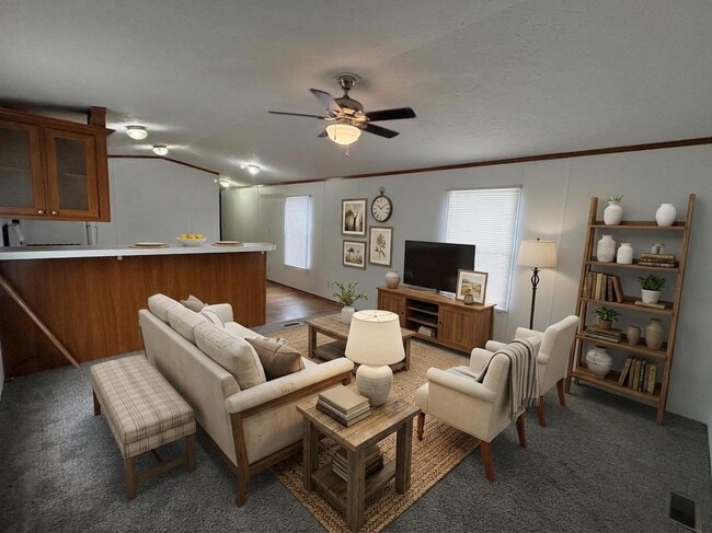 Photo - 319 Spring Park Dr