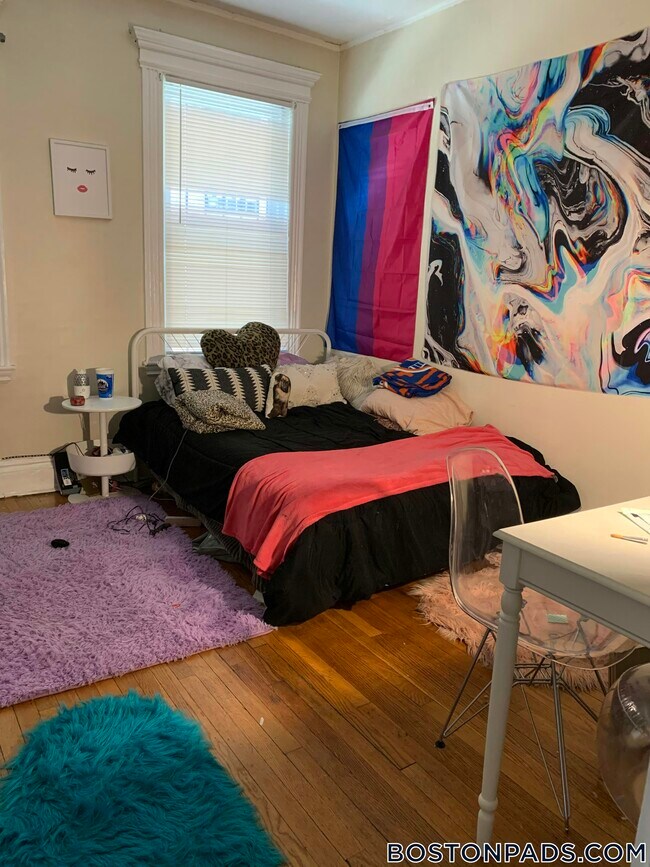 Photo - 1719 Commonwealth Ave Unidad 1