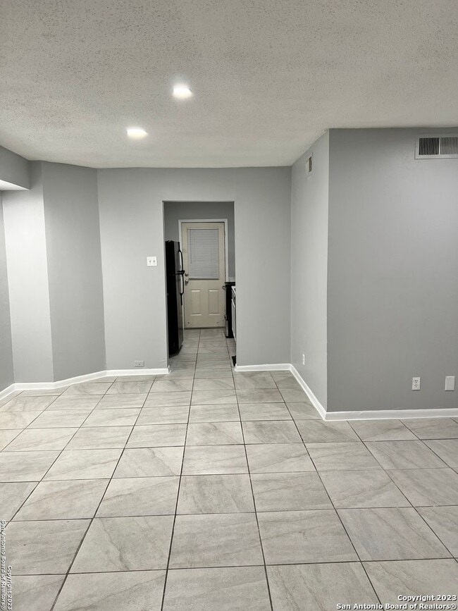 6611 Southpoint St Unit 108A