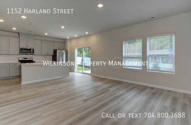 Photo - 1152 Harland St