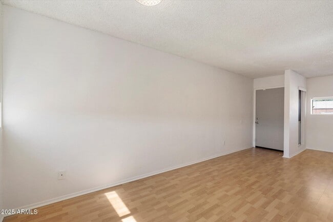 Photo - 2673 E Oakleaf Dr