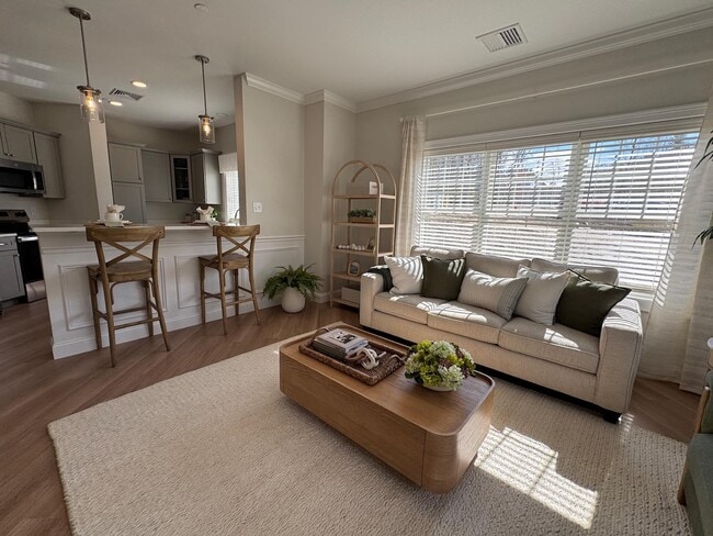 Photo - 74 Rockingham Rd Unit 102