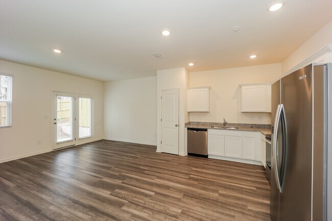 Photo - Fantastic 3bd/2ba home! Let yourself in!