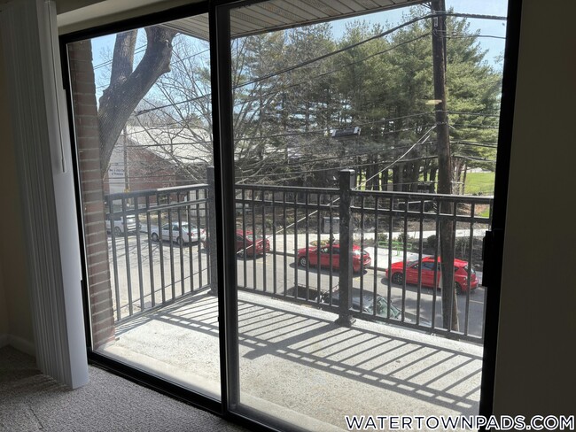 Photo - 245 Main St Unidad 64