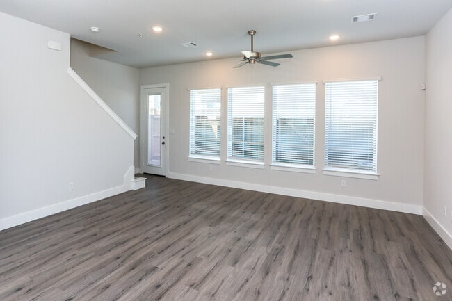 3BR, 2.5BA - 1275SF - Guadalupe - Mission Town Square